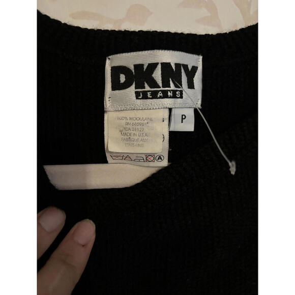 Vintage DKNY Jeans Black 100% Wool Sweater Size P - Picture 3 of 6